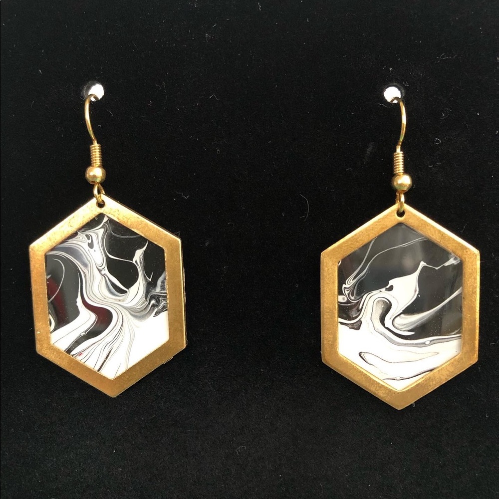 Beautifully hand painted earrings.